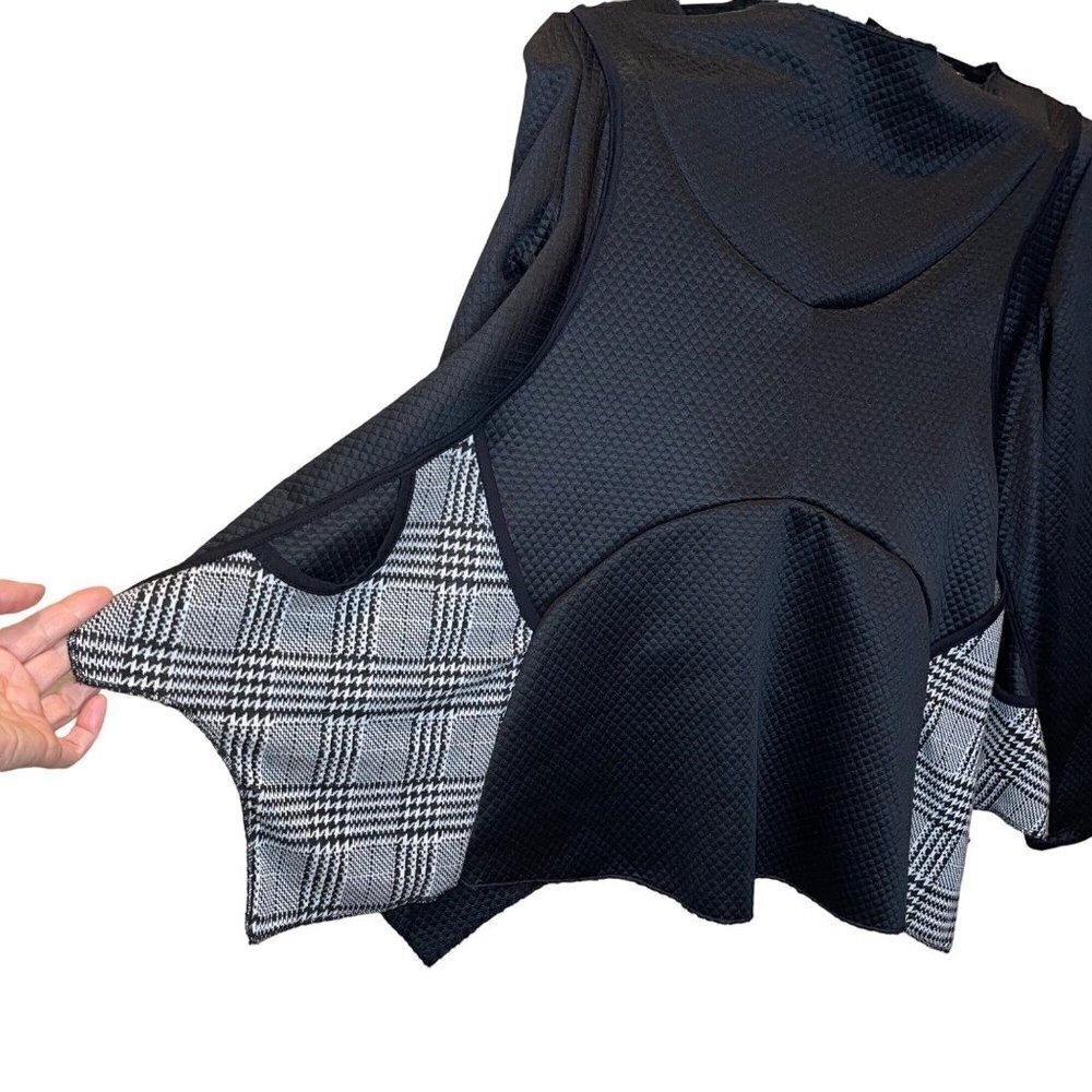 Matti Mamane Womens Top Black Size Large Pullover Quilted Avant Garde Israel New - Picture 7 of 16
